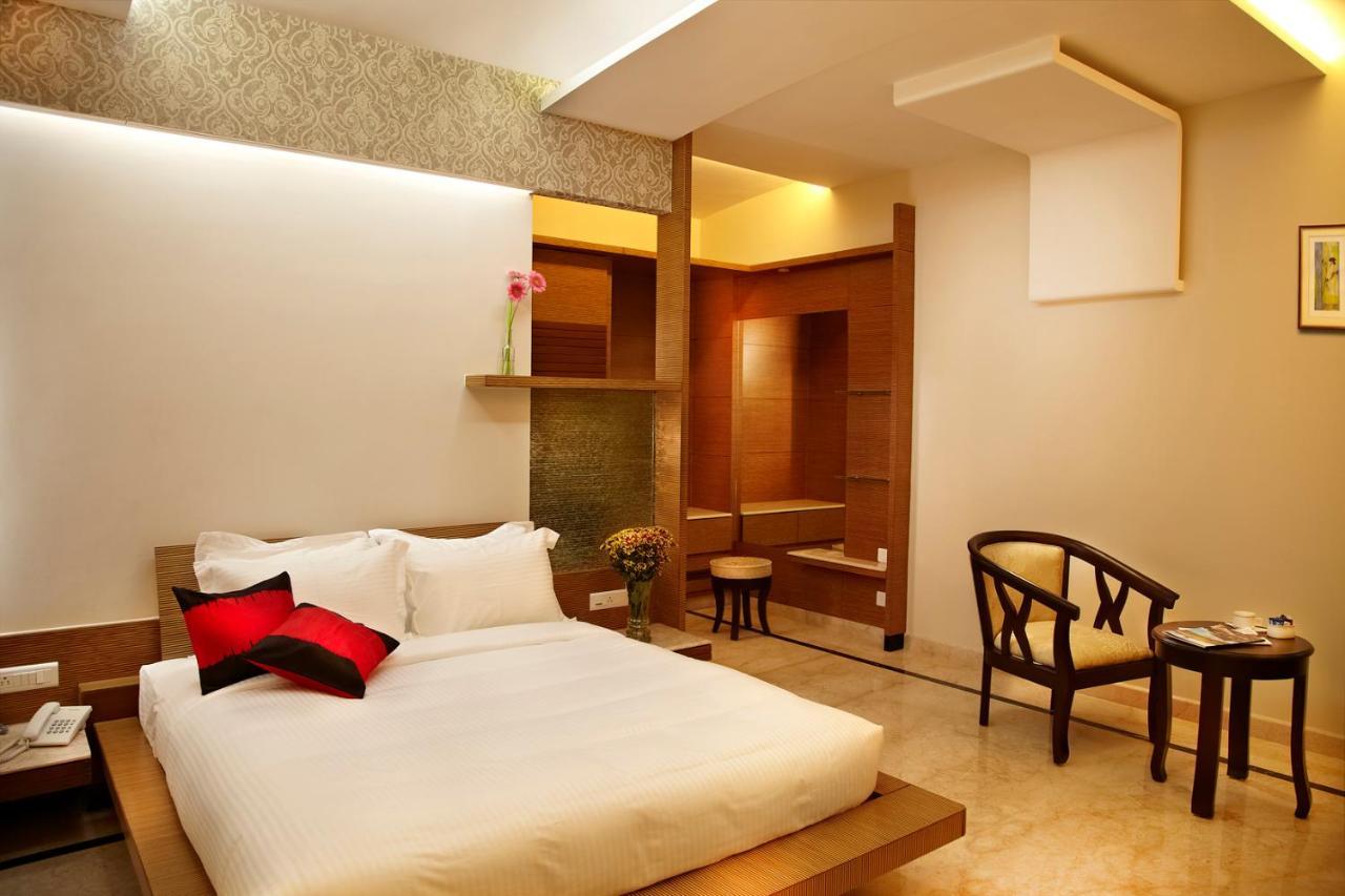 Sun Shine Hotel Bangalore Exterior foto