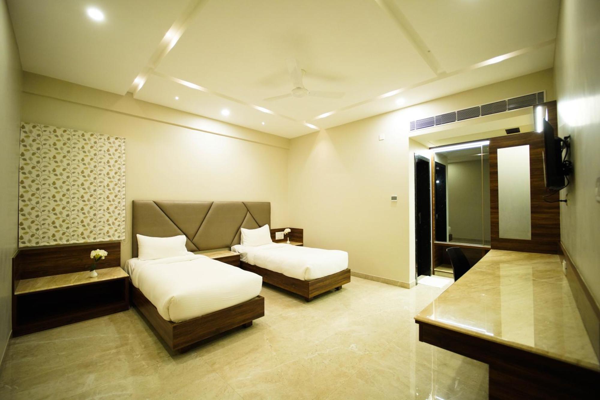 Sun Shine Hotel Bangalore Exterior foto